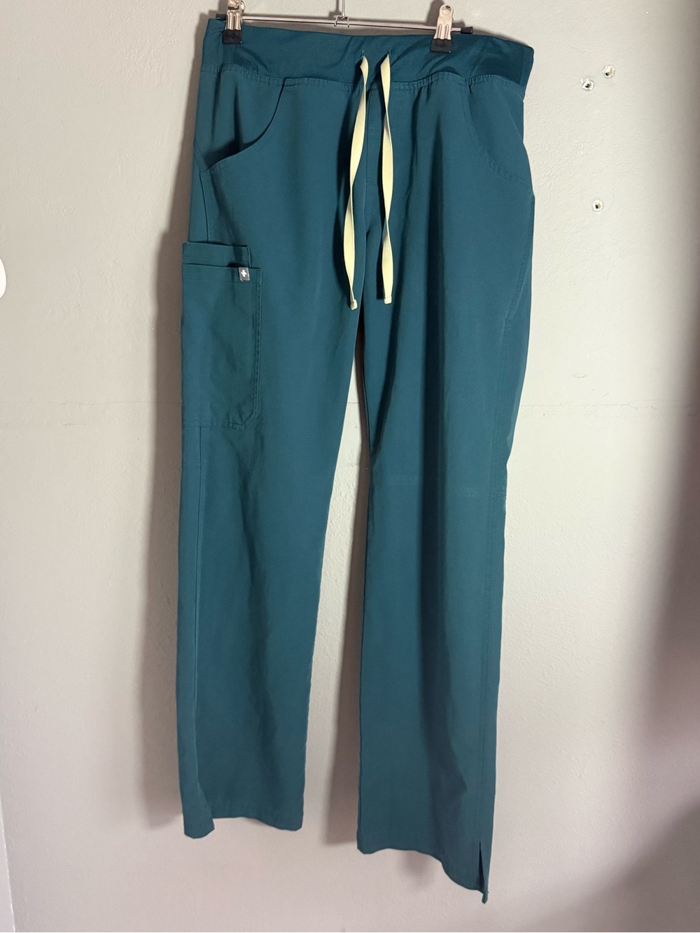 Women’s Figs caribbean blue small